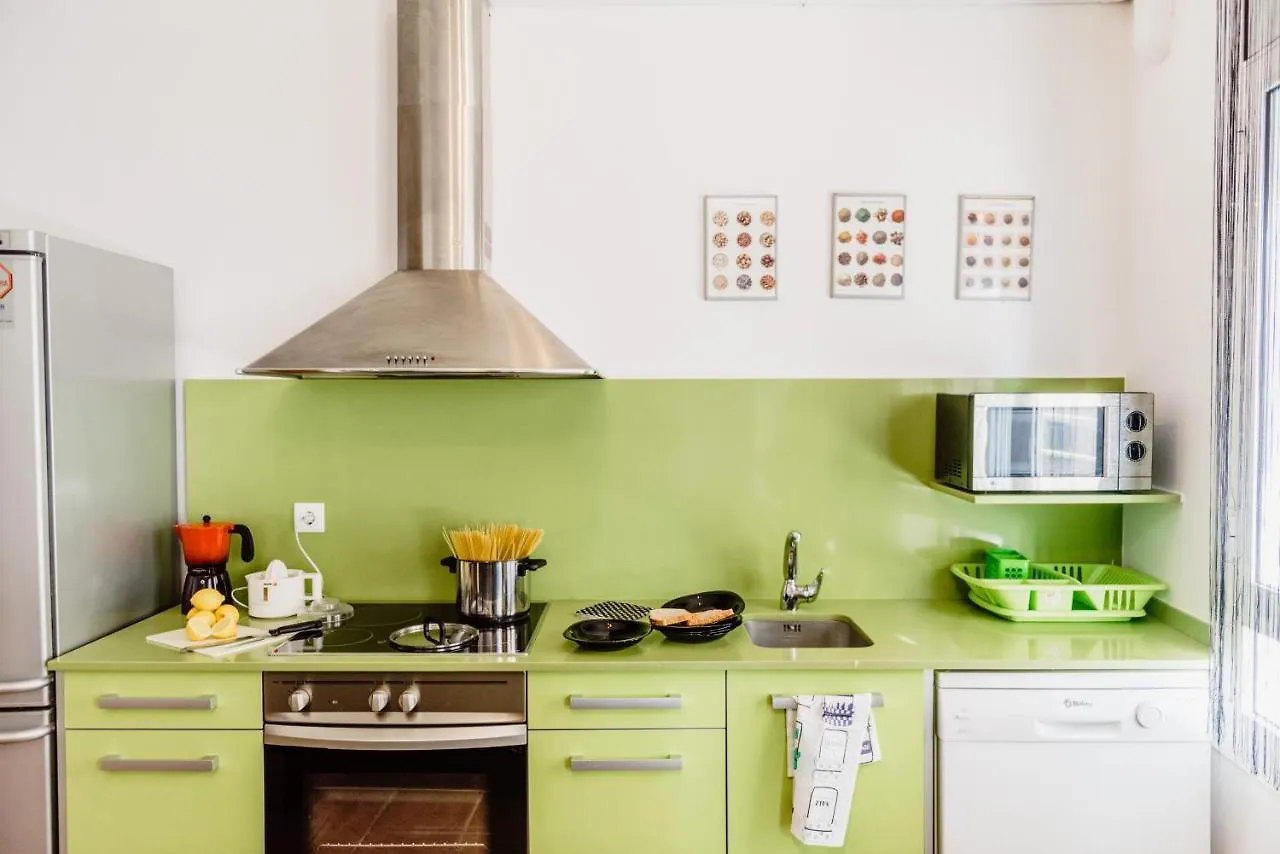 Hauzify I Loft Mineta Apartment Torredembarra